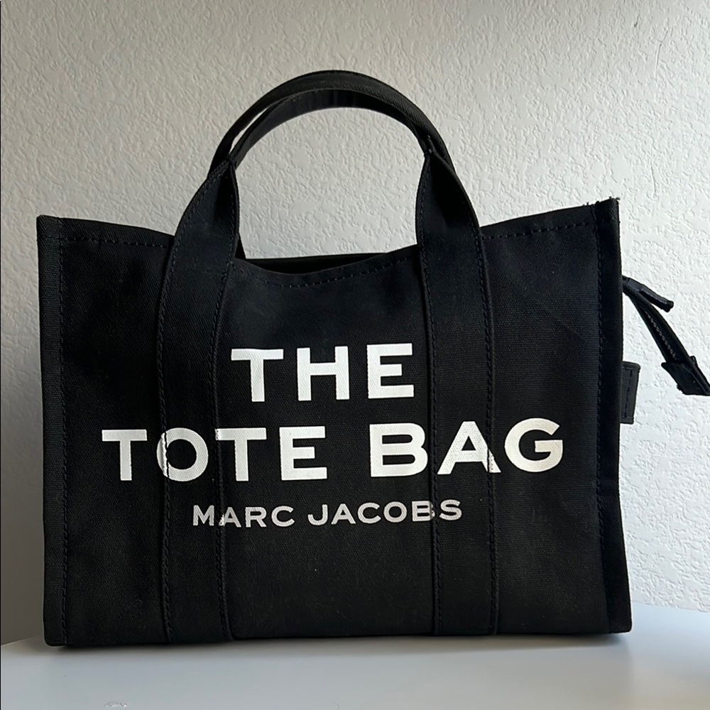 MARC JACOBS Black Tote Bag